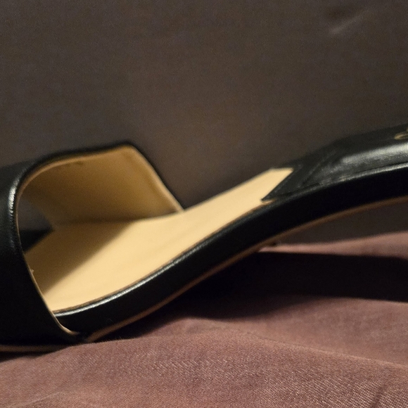 Franco Sarto Black and Tan Women's Sandals - Picture 5 of 7